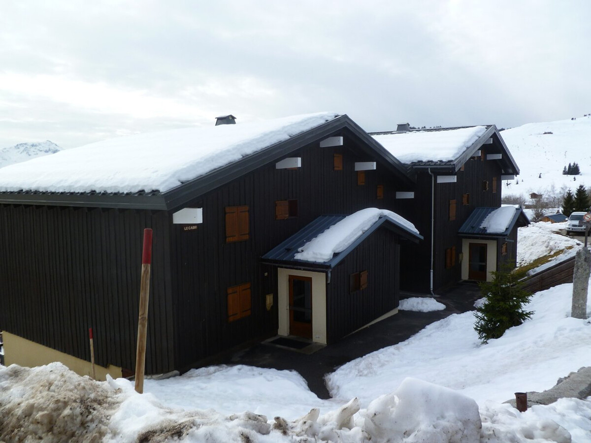 Studio 4 pers aux Saisies, balcon sud-est, centre station - Photo 11