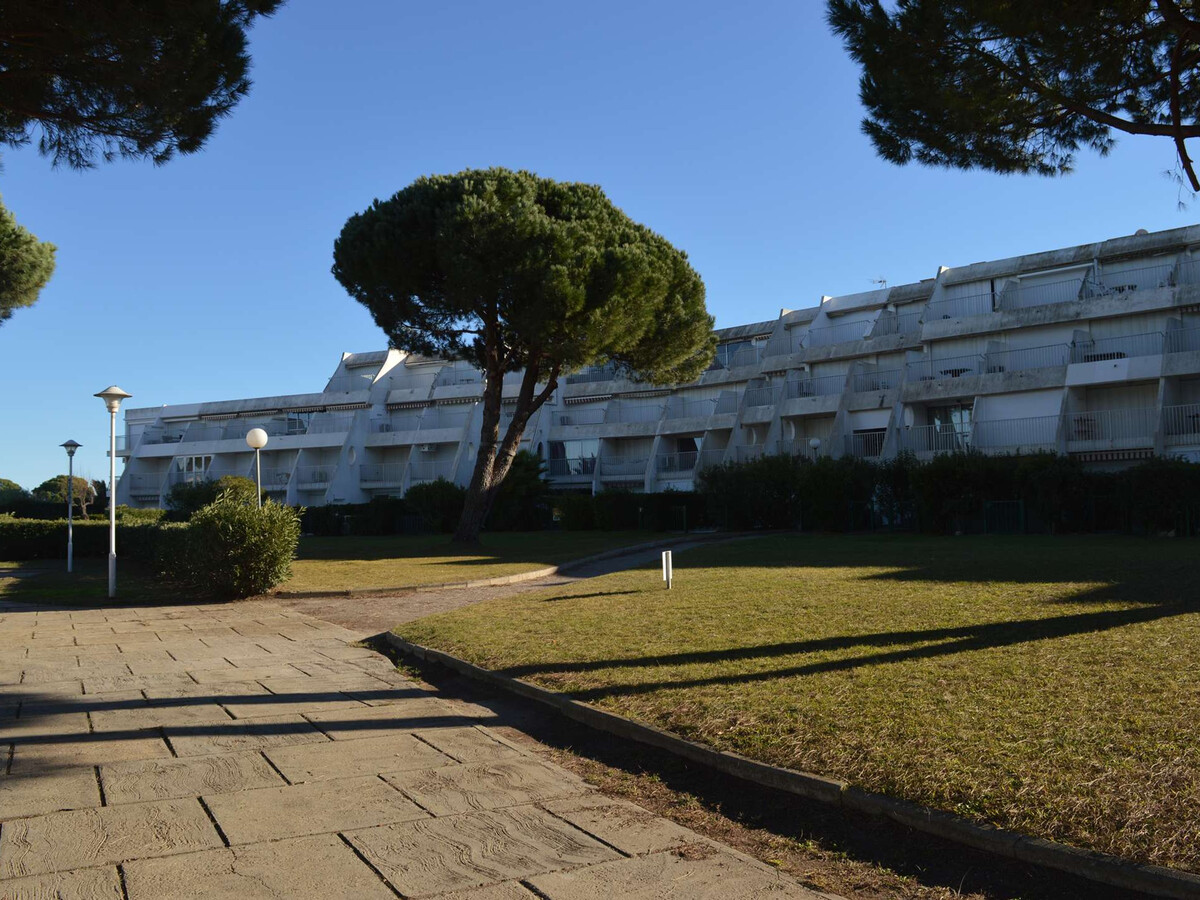 Studio cabine lumineux avec loggia et plancha à Port Camargue - Photo 18