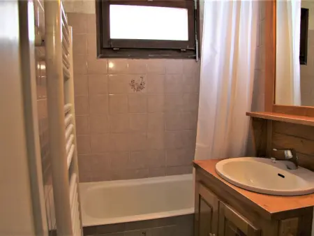 Appartement 2 pièces + 2 coins nuit, balcon sud à La Clusaz : photo 9