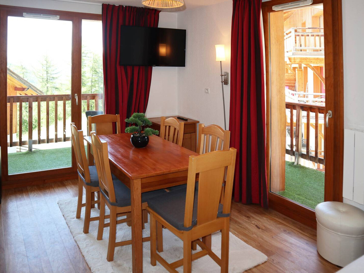 Appartement 6 pers, piscine et jacuzzi aux Orres - Photo 3