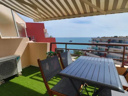 Location appartement à Sète, Appartement dernier étage à Sète pour 6 pers.