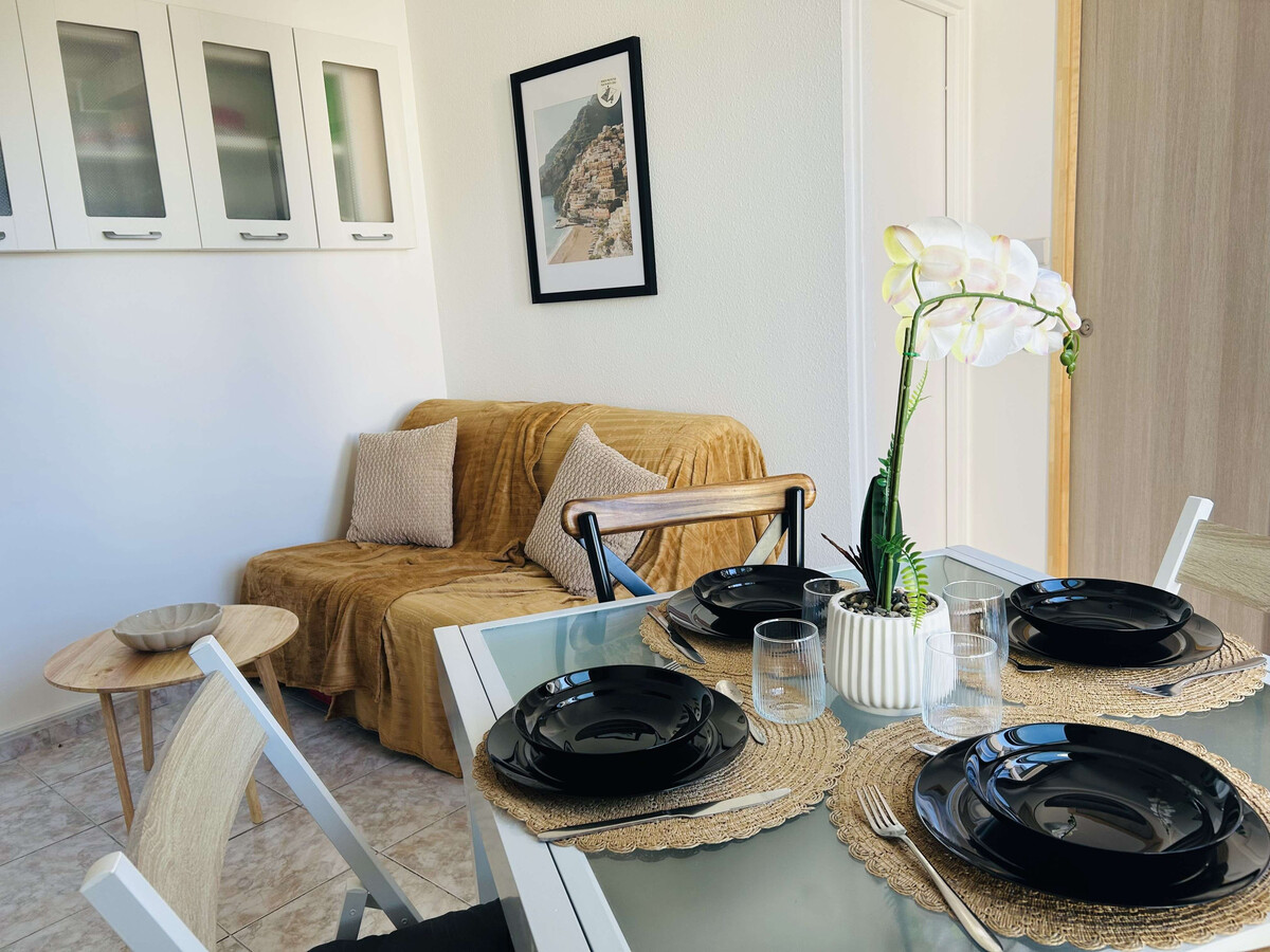 T2 avec terrasse privée en résidence thermal à Balaruc-les-Bains - Photo 1