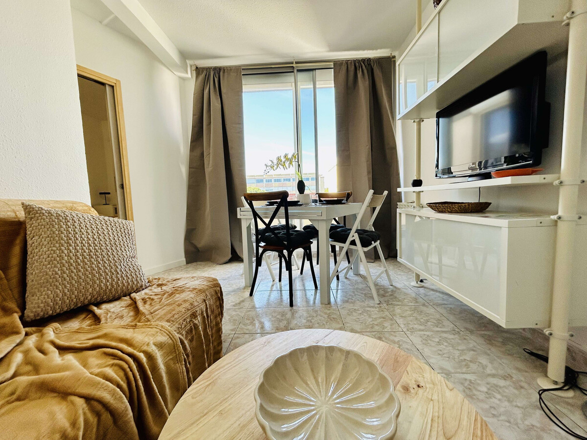 T2 avec terrasse privée en résidence thermal à Balaruc-les-Bains - Photo 6