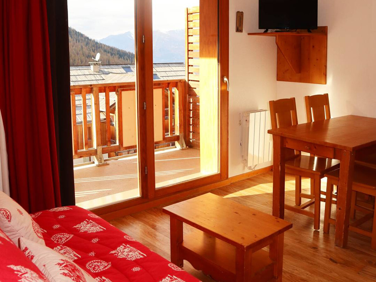 Appartement 4 pers aux Orres, piscine & départ skis aux pieds - Photo 2