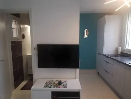 T2 climatisé en rez-de-jardin à Cap d'Agde, pinède et parking privé : photo 6