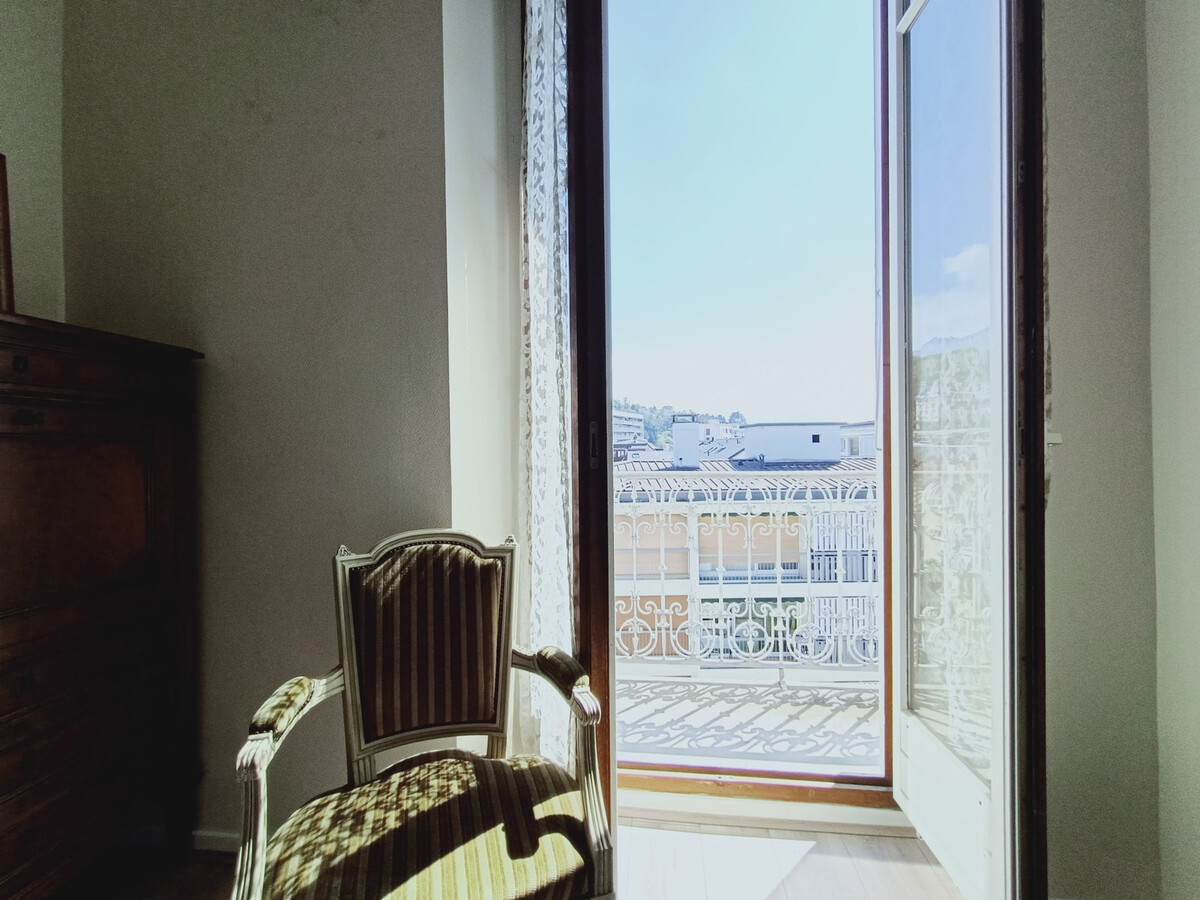 T2 lumineux centre Aix-les-Bains, 2 balcons Sud - Photo 9