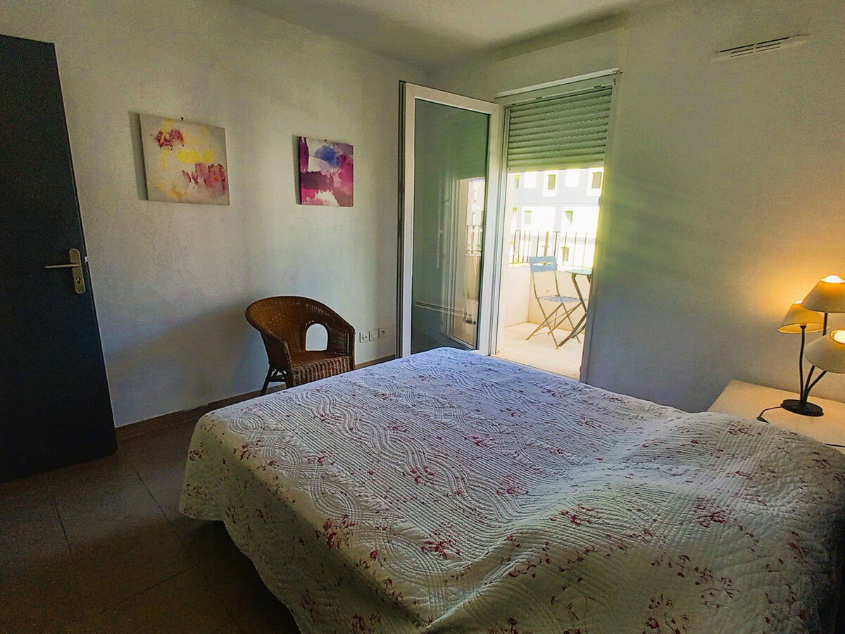 T3 60m² à Sète : terrasse sur l'étang de Thau, parking sécurisé - Photo 9