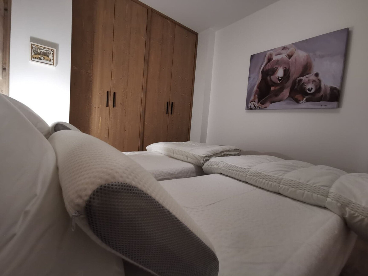 Appartement 54 m² lumineux avec terrasse et parking - Photo 5
