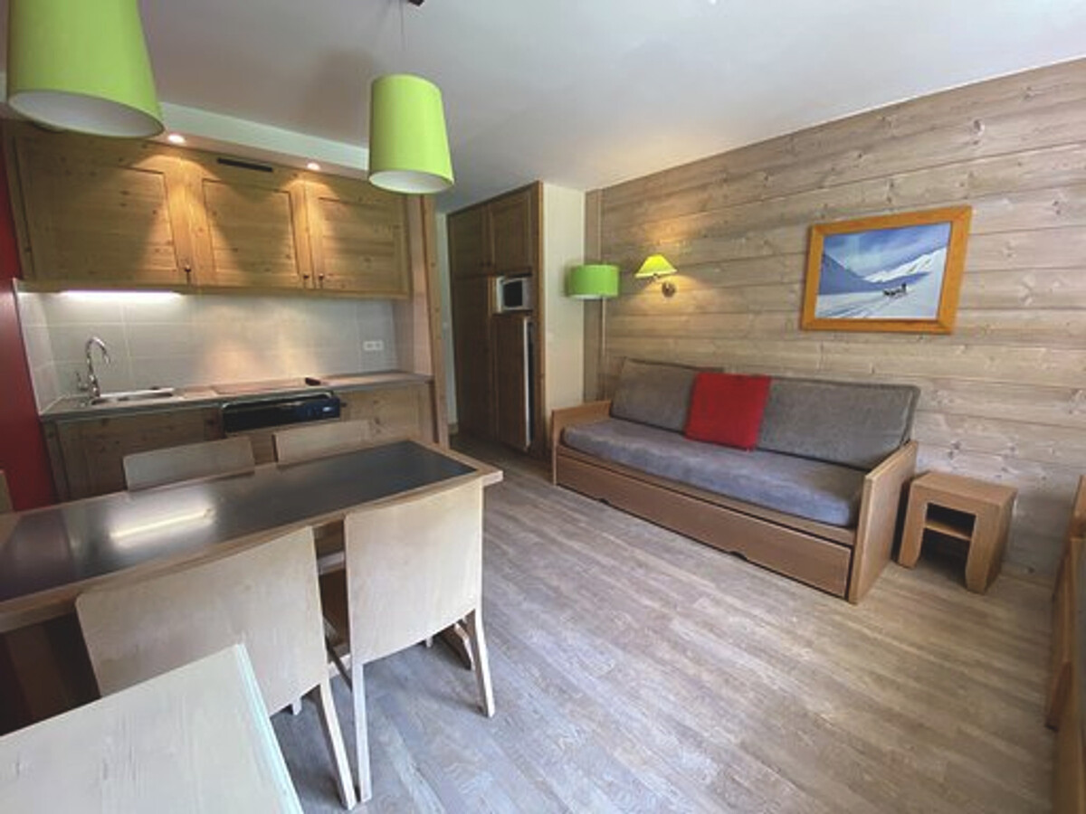 Appartement skis aux pieds, balcon vue piste à La Tania - Photo 3