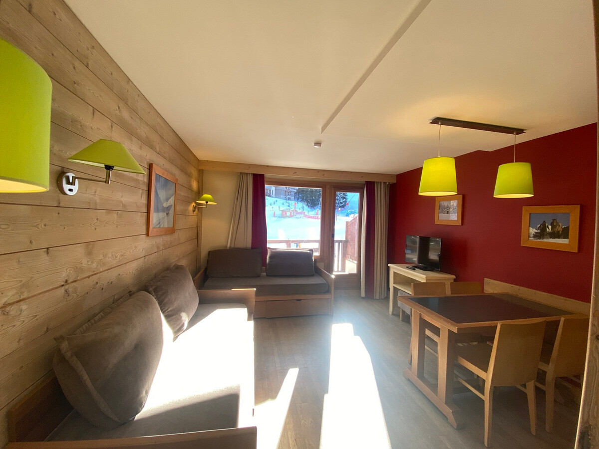 Appartement skis aux pieds, balcon vue piste à La Tania - Photo 11
