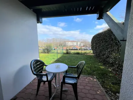 Studio rez-de-chaussée Cambo, terrasse et parking : photo 10