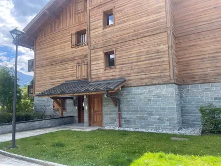 T3 Samoëns village, terrasse jardin et ski-bus 50m : photo 13