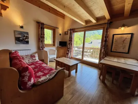 Location appartement à Samoëns, Appartement T3 confortable proche centre avec balcon et parking