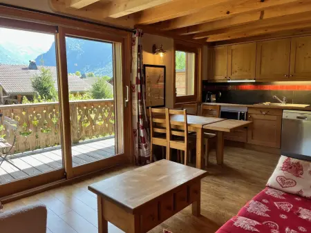 Lou Tibolire : Appartement T3 à Samoëns, ski bus à 50m : photo 2