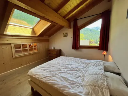 Lou Tibolire : Appartement T3 à Samoëns, ski bus à 50m : photo 10