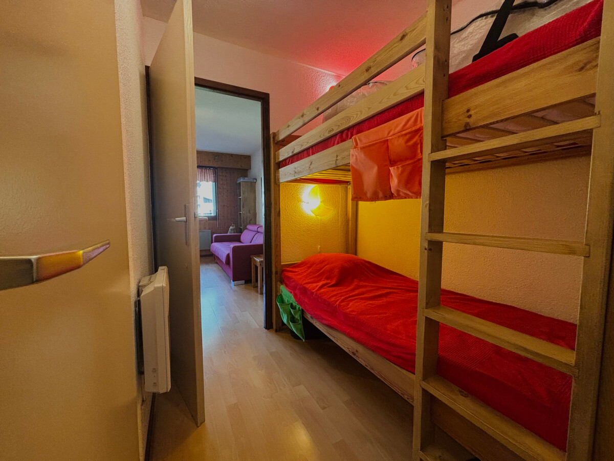 Studio lumineux 23m² centre Samoëns, vue Criou - Photo 7