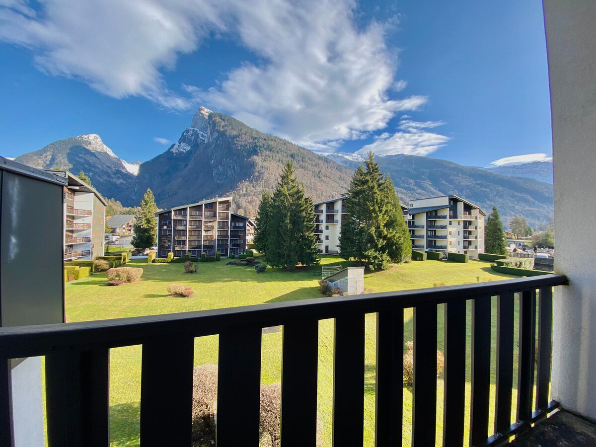 Studio lumineux 23m² centre Samoëns, vue Criou - Photo 12