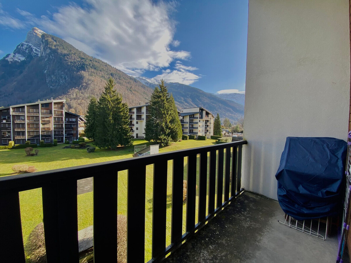 Studio lumineux 23m² centre Samoëns, vue Criou - Photo 13