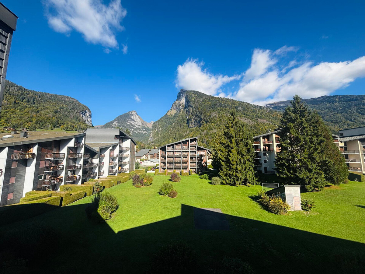 Studio lumineux 23m² centre Samoëns, vue Criou - Photo 14