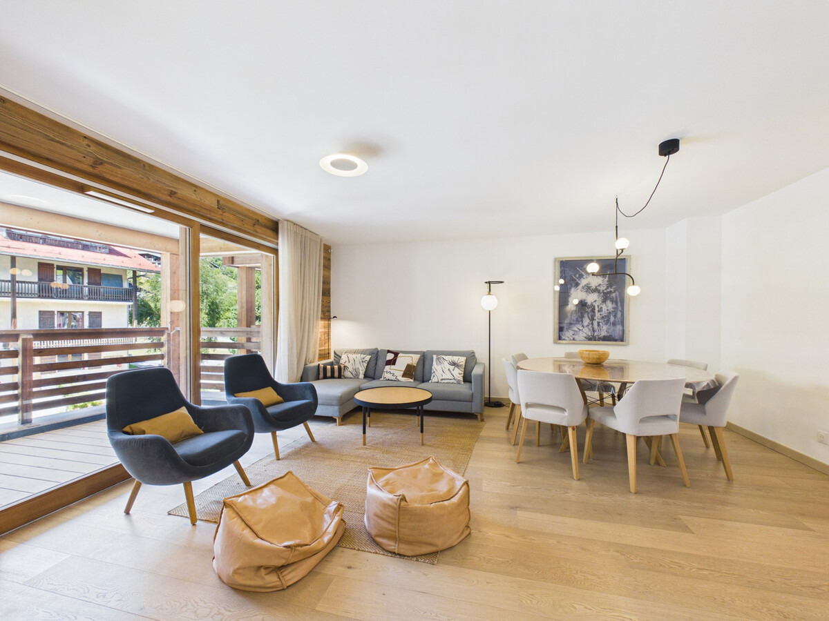 Duplex 86m² au cœur des Gets, 3 chambres, spa et parking - Photo 2