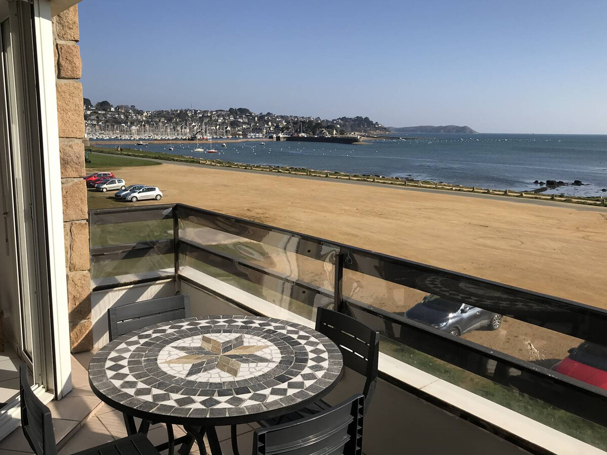 Appartement vue mer avec terrasse à Perros-Guirec - Photo 17