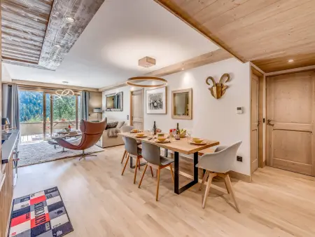 Location appartement à Champagny en Vanoise, Appartement 4* avec Jacuzzi et WiFi, pour 8 personnes