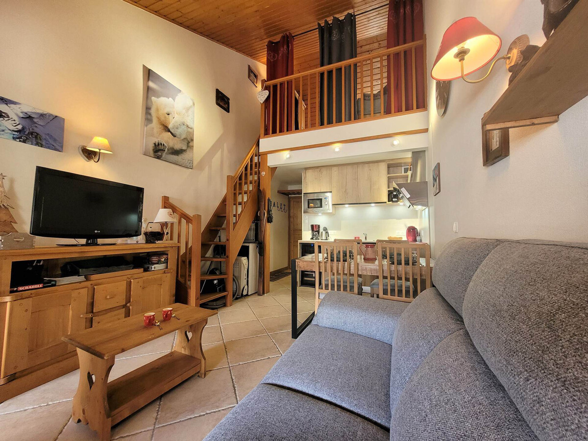 Appartement 2 pièces mezzanine, vue Mont Chéry, parking privé - Photo 1