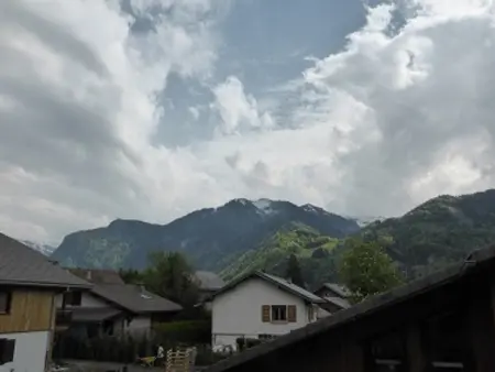 Duplex moderne au cœur de Samoëns, balcon vue montagne : photo 15