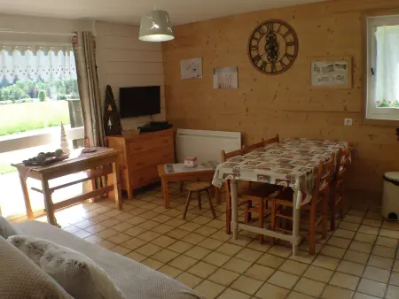 Location appartement à Samoëns, T2 calme à Samoëns, terrasse et parking pour 4-6 pers.
