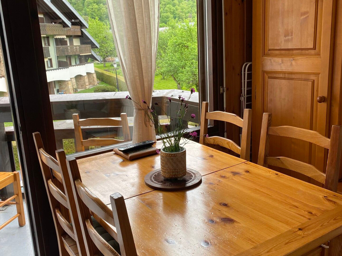 Appartement 2 pièces Samoëns, animaux gratuits, garage et balcon - Photo 4