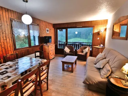 Location appartement à Le Grand Bornand, Lumineux 3 pièces savoyard, 52m², 7 pers, Le Grand-Bornand, à 400m du centre et 1000m des remontées