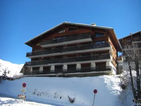 Location appartement à Le Grand Bornand, Studio cosy ski aux pieds avec balcon, garage, et 300m des commerces (4 pers, 27m²)