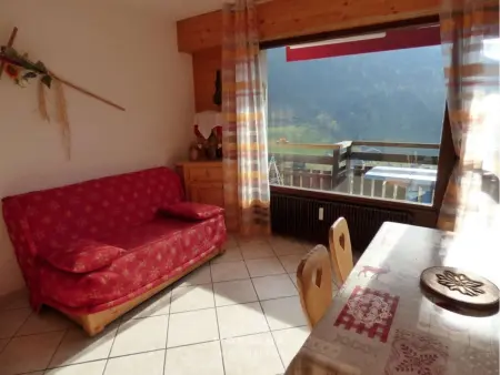 Location appartement à Le Grand Bornand, Studio rénové avec cabine - 26m² - 5 pers - Balcon exposé sud - Près skibus et remontées mécaniques