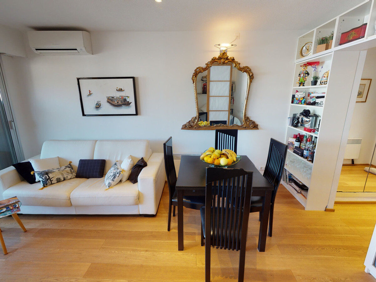 Grand studio climatisé avec alcôve et terrasse à Menton - Photo 7
