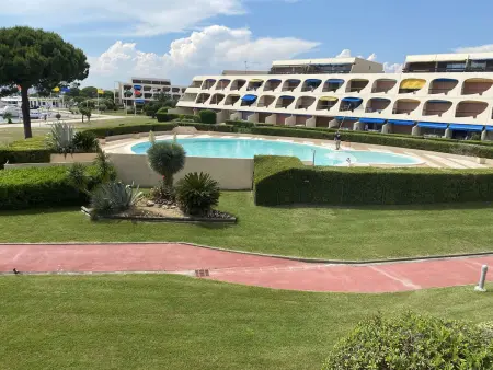 Studio 4 pers Port Camargue, vue piscine et port : photo 4