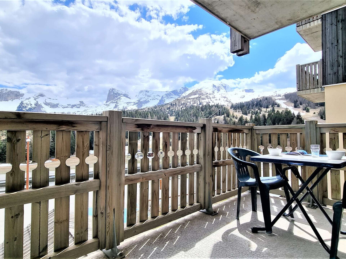 Studio cabine sud avec balcon à 100m du télésiège - Photo 2
