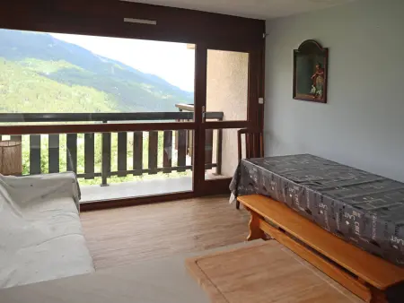 Grand studio 5 pers. aux Orres, vue lac et balcon Sud-Ouest : photo 3