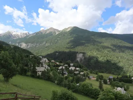 Grand studio 5 pers. aux Orres, vue lac et balcon Sud-Ouest : photo 10