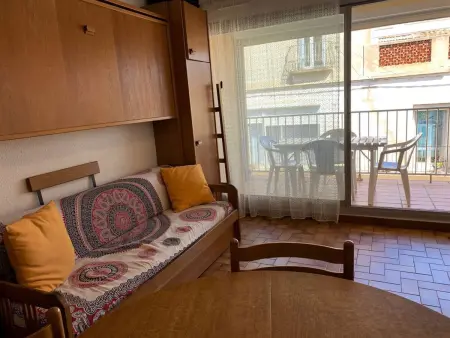 Duplex T2 à Mèze, terrasse vue toits près du port : photo 5