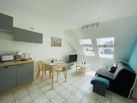 Location appartement à Perros Guirec, Appartement 3 étoiles à Perros-Guirec, plage de Trestraou, 2-4 pers, parking inclus, proche Thalasso