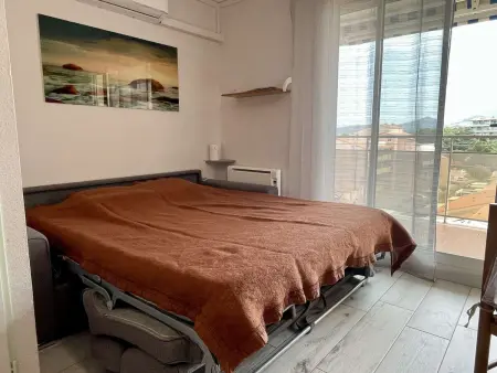 Studio cabine 4 pers à 300m de la plage, clim, parking : photo 4