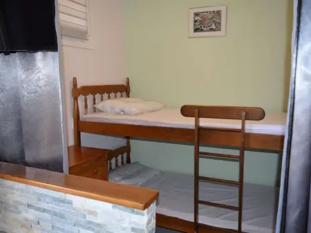 Studio cabine 4 pers à 300m de la plage, clim, parking : photo 8