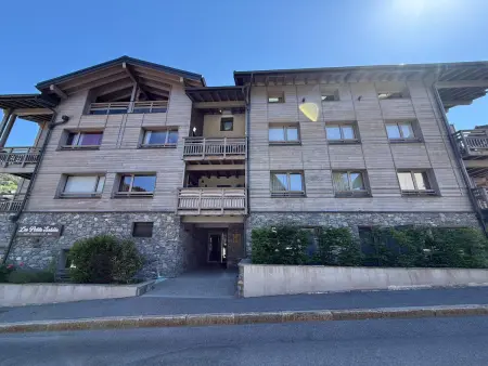 Appartement 52m² centre Les Gets, terrasse et garage : photo 14