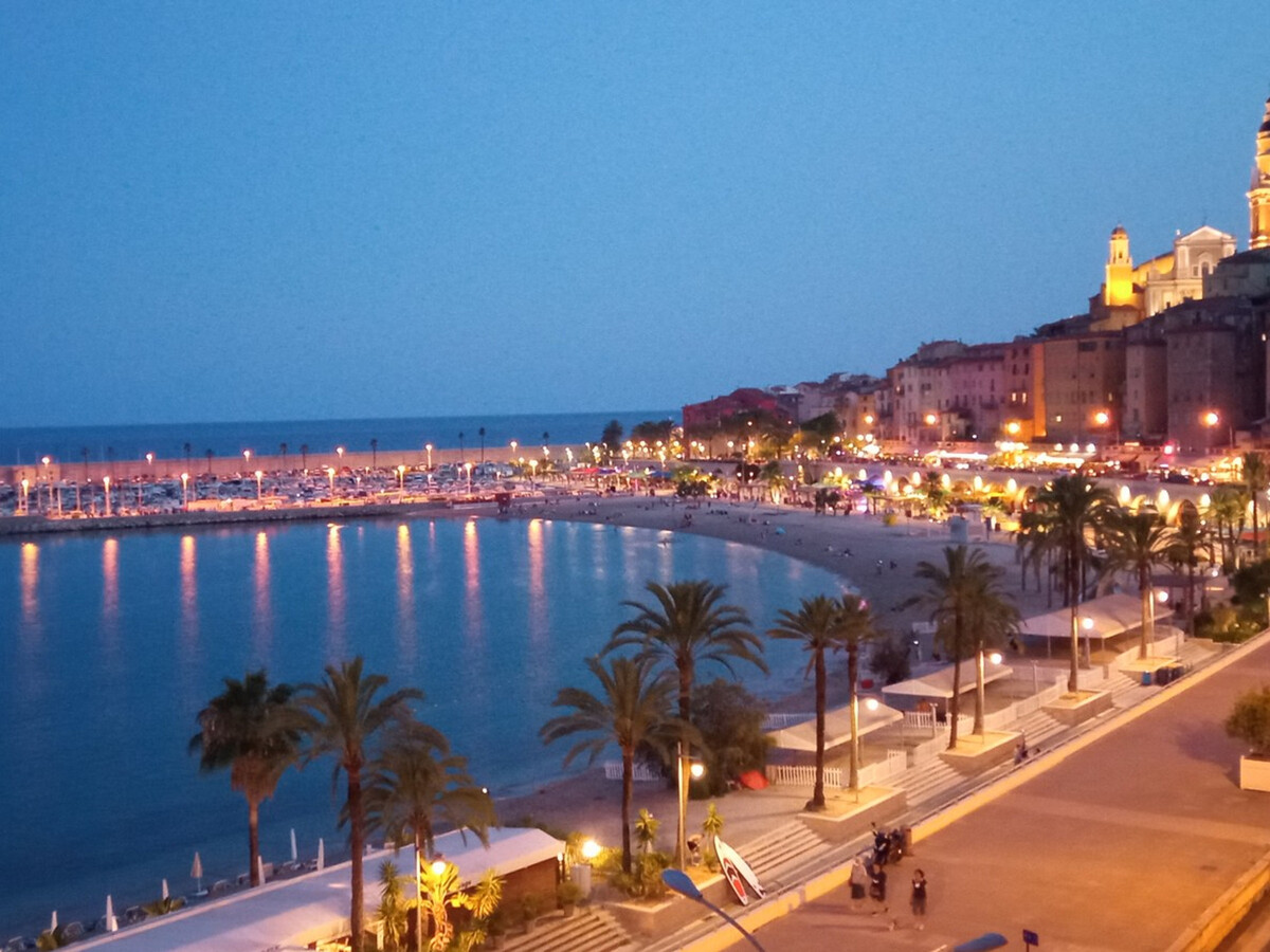 Appartement 2P Menton, terrasse face mer et parking - Photo 12