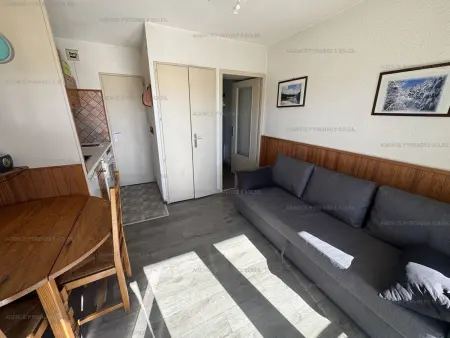 Studio cabine 4 pers aux Angles, balcon vue montagnes : photo 2
