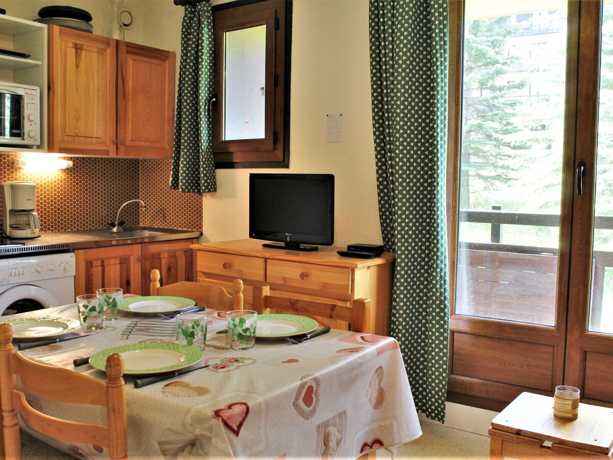 Studio 5 couchages Risoul, balcon sud, casier ski - Photo 1