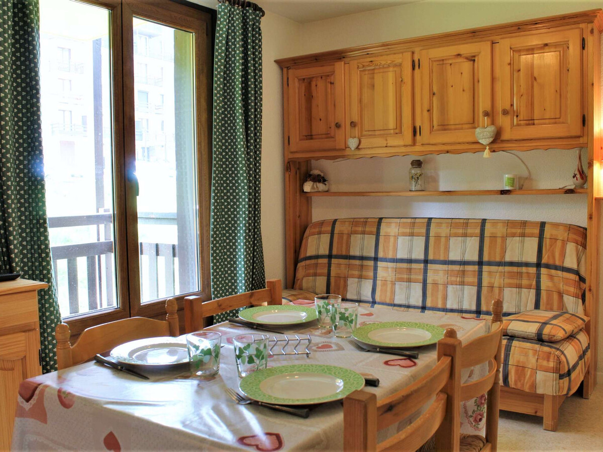 Studio 5 couchages Risoul, balcon sud, casier ski - Photo 2