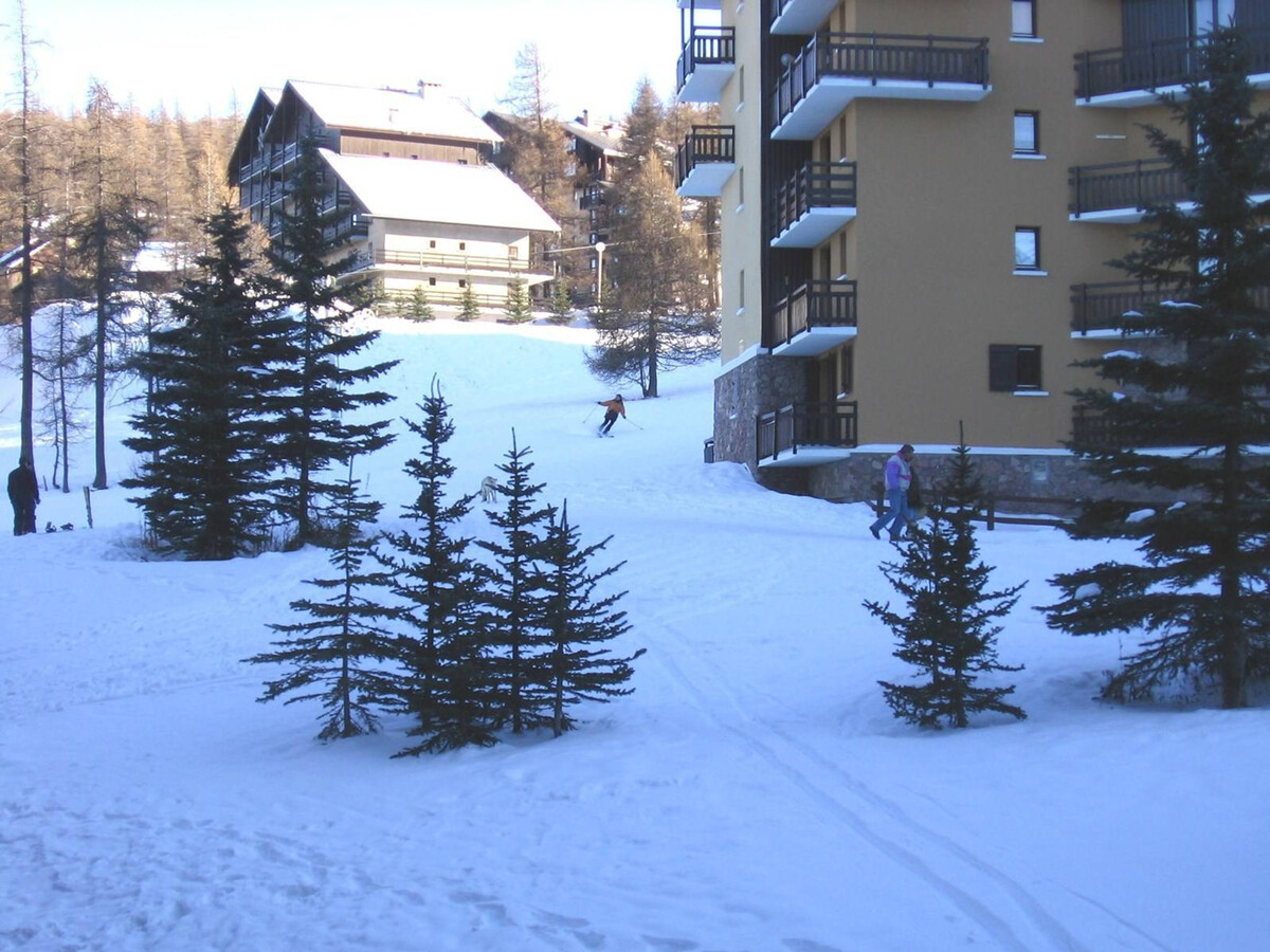 Studio 5 couchages Risoul, balcon sud, casier ski - Photo 22