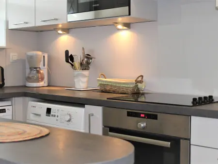 Appartement 3P RDJ, terrasse 18m² et jardin 30m² : photo 11