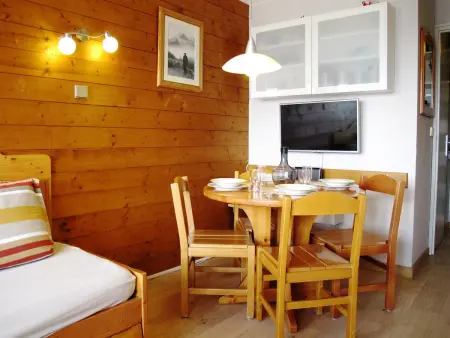 Location appartement à Avoriaz, Studio cabine rénové avec balcon exposé Sud, à Avoriaz
